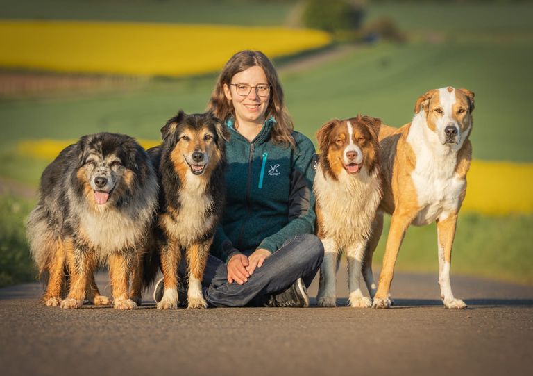 Osteopathie Katharina Prinz mit Hunden